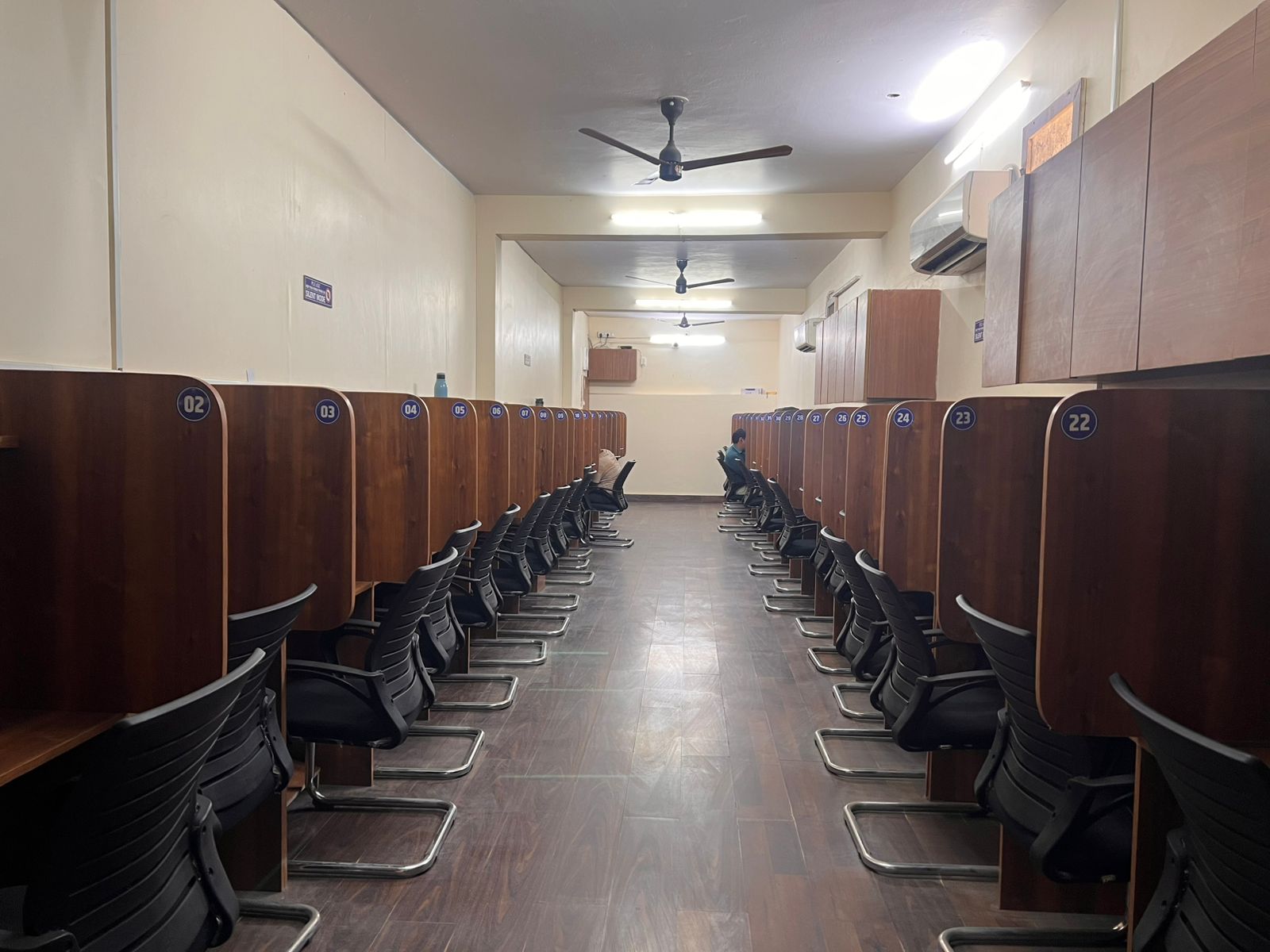 World-Class Libraryand Reading Rooms